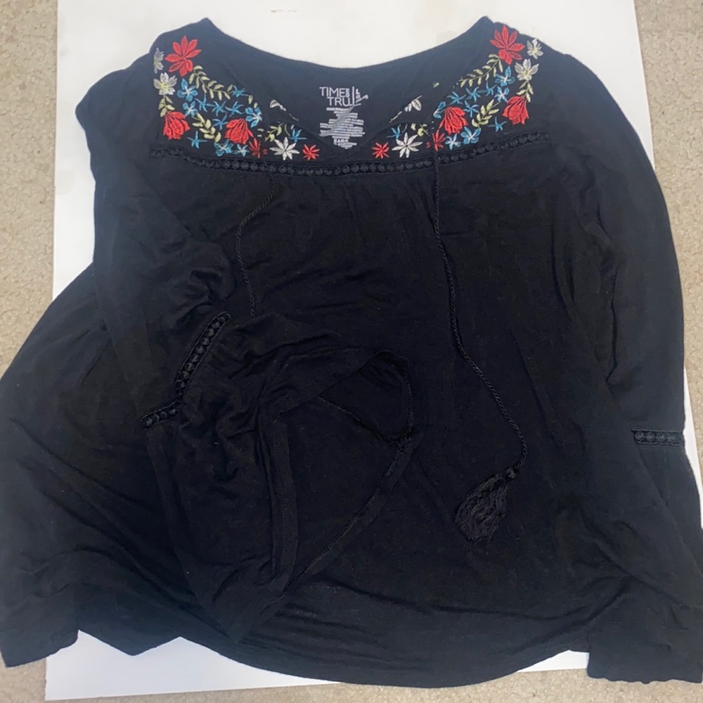 Floral Long sleeve top with tassels